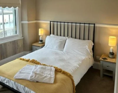 Room 5 – Comfort Double Bed Sea View